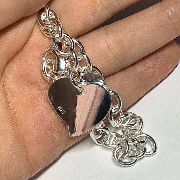 🌟 Silver Two Hearts Bracelet - Picture 4 of 9